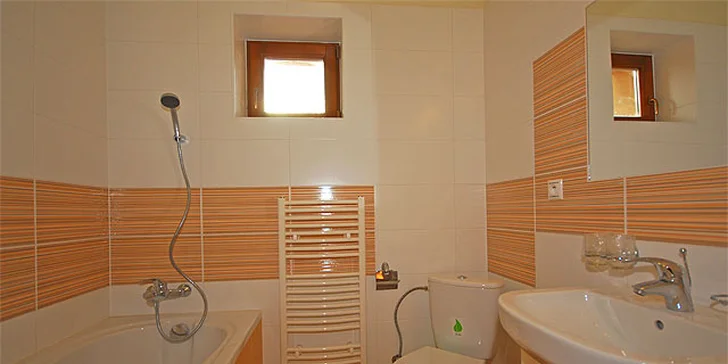 Pokojný pobyt na Liptove pre páry alebo rodiny s deťmi s mini wellness a záhradou na relax
