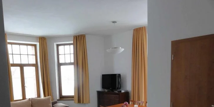 Pokojný pobyt na Liptove pre páry alebo rodiny s deťmi s mini wellness a záhradou na relax