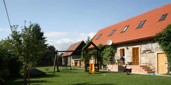 Pokojný pobyt na Liptove pre páry alebo rodiny s deťmi s mini wellness a záhradou na relax
