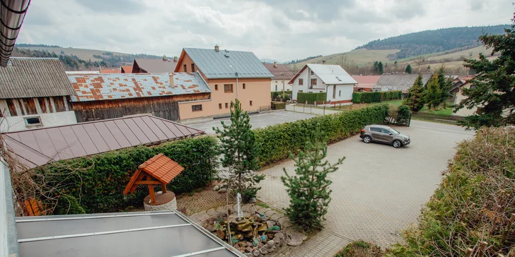 Relax na Orave s bazénom, saunou, soľnou jaskyňou a zľavami do aquaparkov
