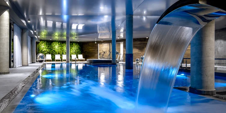 Novopostavený rezort v Poľsku pri krásnom jazere s neobmedzeným wellness