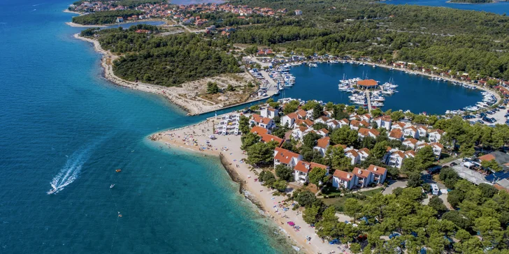 4* rezort v chorvátskom Šibeniku s aquaparkom a v blízkosti národných parkov