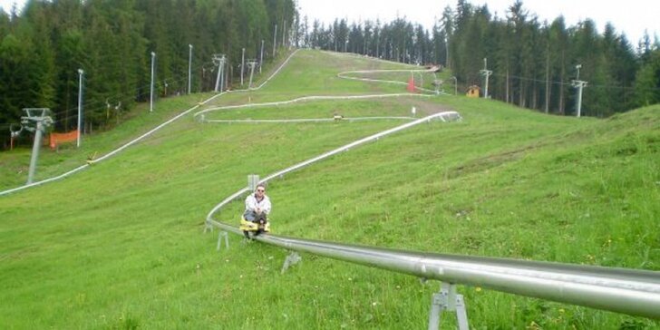 Jazda na najstrmšej bobovej dráhe na Slovensku vo FUN PARK Žiarce