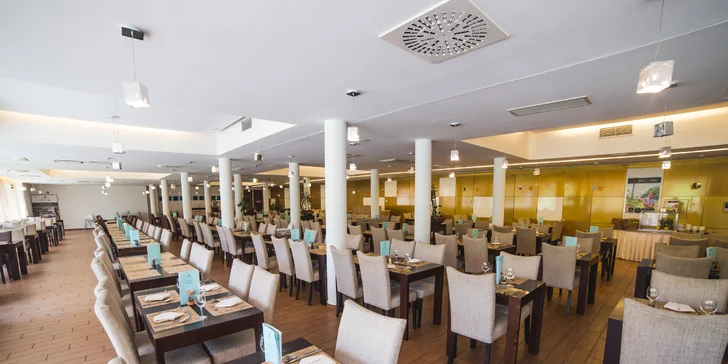 S rodinou do Chorvátska: 4* hotel s polpenziou, termálnymi bazénmi a aquaparkom