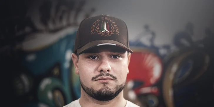 Klasický pánsky strih či úprava brady vo Frank Nitti Barbers