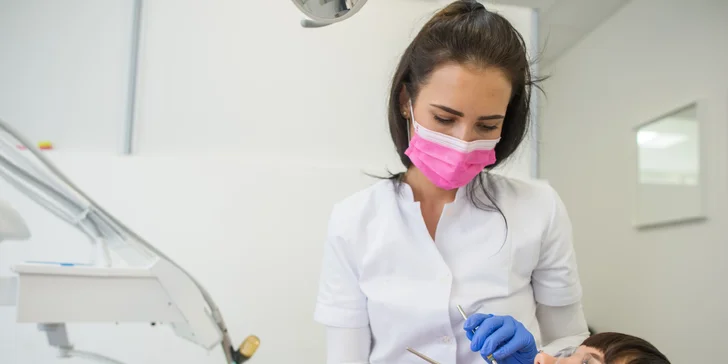 Pekné a zdravé zuby vďaka dentálnej hygiene. Aj permanentky!