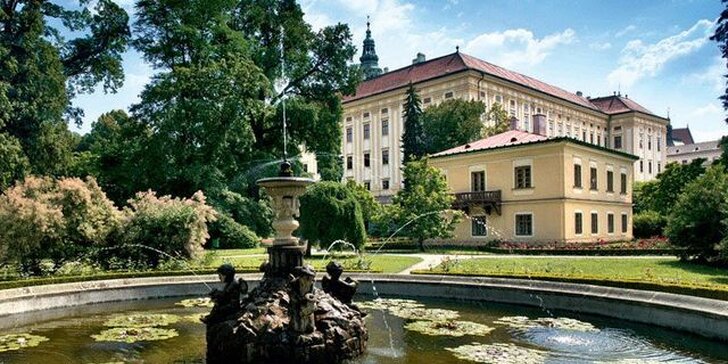 Kroměříž - prehliadka zámku a výstava kvetov Floria