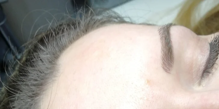 Permanentný make-up obočia či očných liniek v salóne MiAr