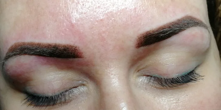 Permanentný make-up obočia či očných liniek v salóne MiAr