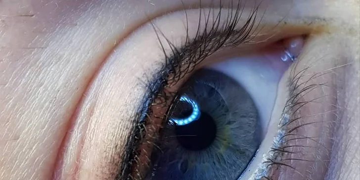 Permanentný make-up obočia či očných liniek v salóne MiAr