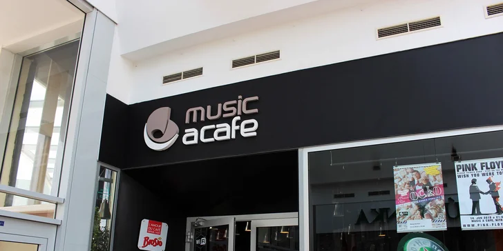 Miešané alko alebo nealko drinky v Music a Cafe Nitra