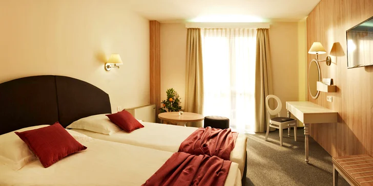 Za krásami Slovinska: 4* hotel blízko mora, polpenzia a bazény neobmedzene