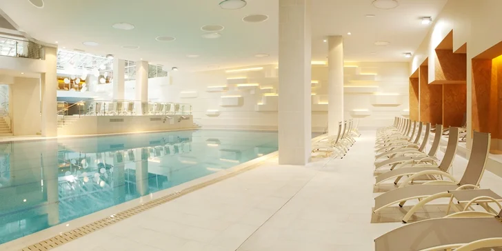 Za krásami Slovinska: 4* hotel blízko mora, polpenzia a bazény neobmedzene