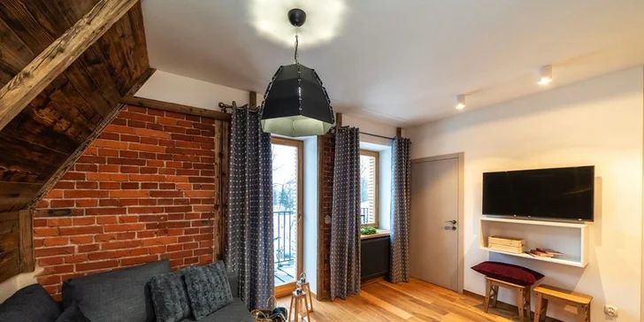 Pobyt v industriálnom apartmánovom hoteli s nádychom tradície priamo v centre mesta Zakopané