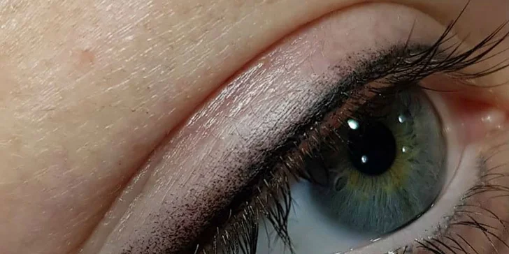 Permanentný make-up obočia či očných liniek v salóne MiAr