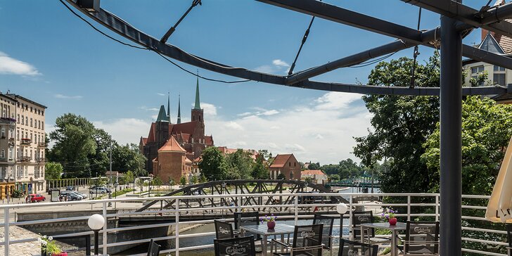 Pobyt na ostrove v centre historického Vroclavu so stravou