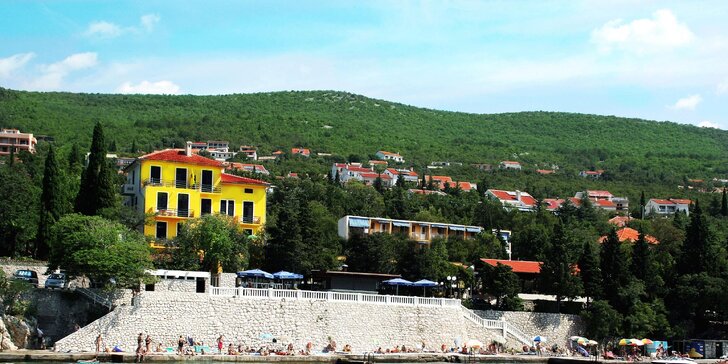 Dovolenka v Chorvátsku vhodná pre rodiny s deťmi: ubytovanie v pavilónoch Riviera**
