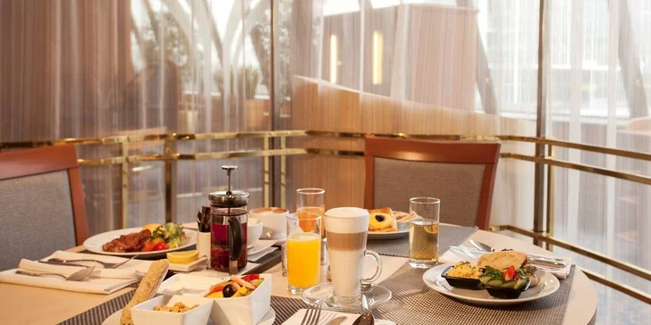 4 * pobyt v hoteli Panorama v Prahe: raňajky a neobmedzený vstup do wellness