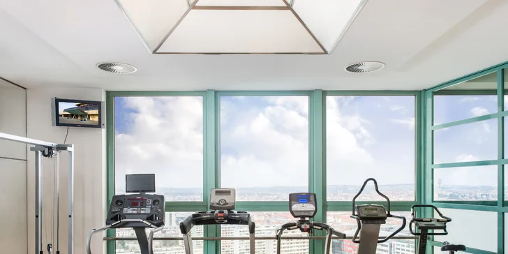 4 * pobyt v hoteli Panorama v Prahe: raňajky, neobmedzený vstup do wellness a adventné víkendy