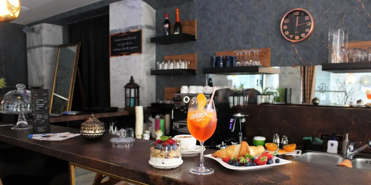Aperol Spritz, croissant, káva, čaj či zdravé raňajky v Elite Cafe