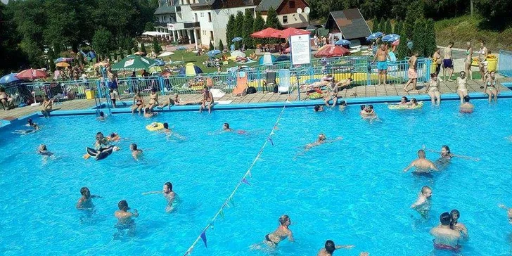 Pobyt s neobmedzeným vstupom do vonkajšieho bazéna v Hoteli Garden ***
