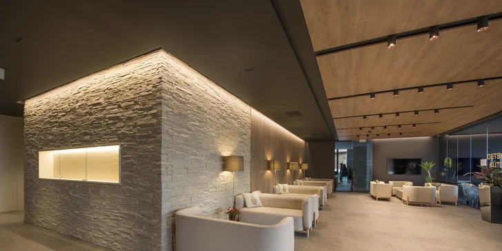 Luxusný, novozrekonštruovaný Hotel Impozant**** so špičkovým wellness, animáciami a športami vo Valčianskej doline
