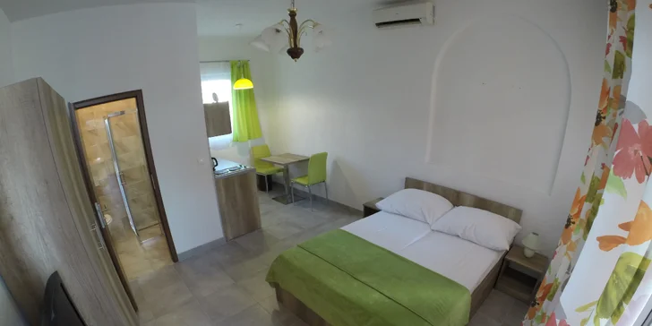 Pohodová dovolenka pre dvojice, rodiny aj väčšie partie v obľúbenej turistickej destinácii Vodice