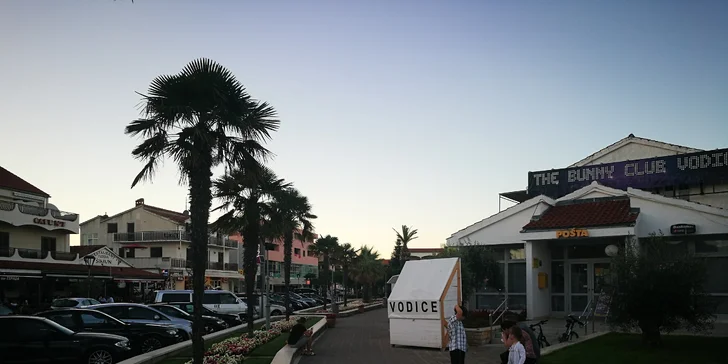 Pohodová dovolenka pre dvojice, rodiny aj väčšie partie v obľúbenej turistickej destinácii Vodice