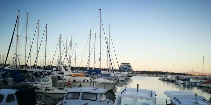 Pohodová dovolenka pre dvojice, rodiny aj väčšie partie v obľúbenej turistickej destinácii Vodice