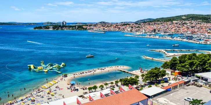 Pohodová dovolenka pre dvojice, rodiny aj väčšie partie v obľúbenej turistickej destinácii Vodice