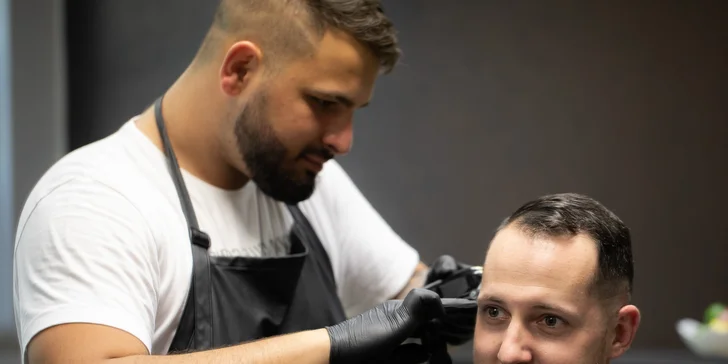 Klasický pánsky strih či úprava brady vo Frank Nitti Barbers