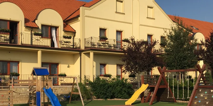 Relax vo Vinařství U Kapličky: bohatá večera, wellness a ochutnávka vín