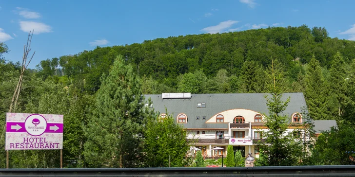 Pobyt s neobmedzeným vstupom do vonkajšieho bazéna v Hoteli Garden ***