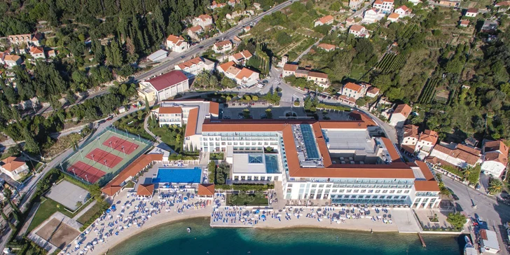 Luxusná dovolenka v 5* rezorte priamo na pláži: polpenzia, balkón, bazény