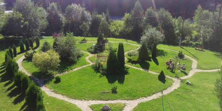 Pobyt s neobmedzeným vstupom do vonkajšieho bazéna v Hoteli Garden ***