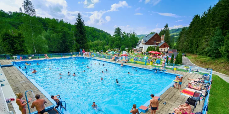 Pobyt s neobmedzeným vstupom do vonkajšieho bazéna v Hoteli Garden ***
