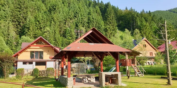 Pobyt v Zázrivskom dvore s polpenziou, privátnym mini wellness a výhľadom na Rozsutec