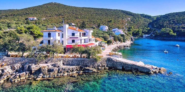 Dovolenka v Dalmácii: pobyt na chorvátskom ostrove Hvar pre páry a rodiny