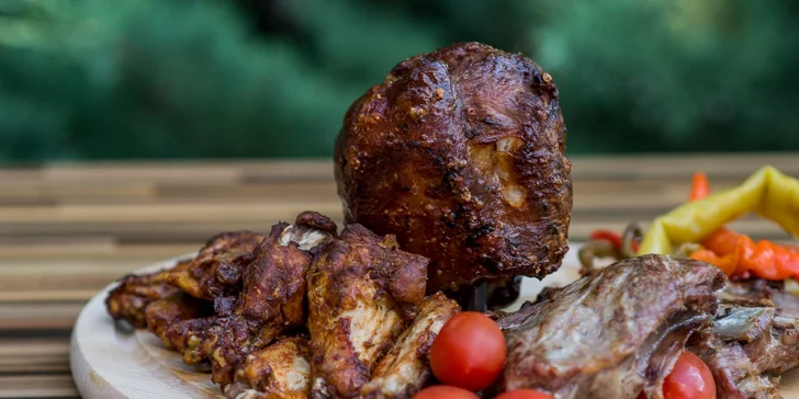 Grilované rebrá, krídelká či celé kombo v Bajovita Bistro
