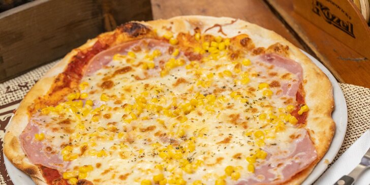 Pizza a pizza štangle podľa výberu – aj na donášku