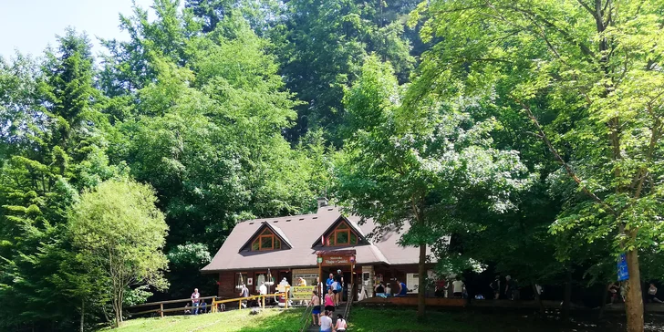 Dobrodružstvo v Pieninách - splavte Dunajec na raftoch