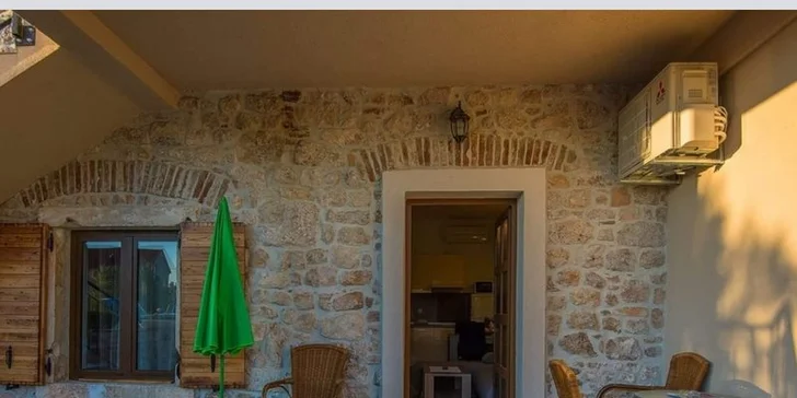 Slnečné Chorvátsko na 8 dní s polpenziou v luxusnej Ville Starigrad len 50 m od mora