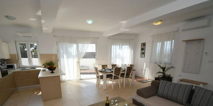 Dovolenka v Istrii v Chorvátsku: ubytovanie v modernom apartmáne s terasou