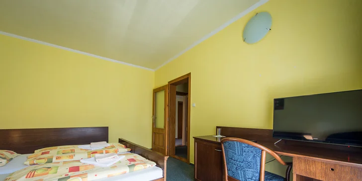 Pobyt s neobmedzeným vstupom do vonkajšieho bazéna v Hoteli Garden ***