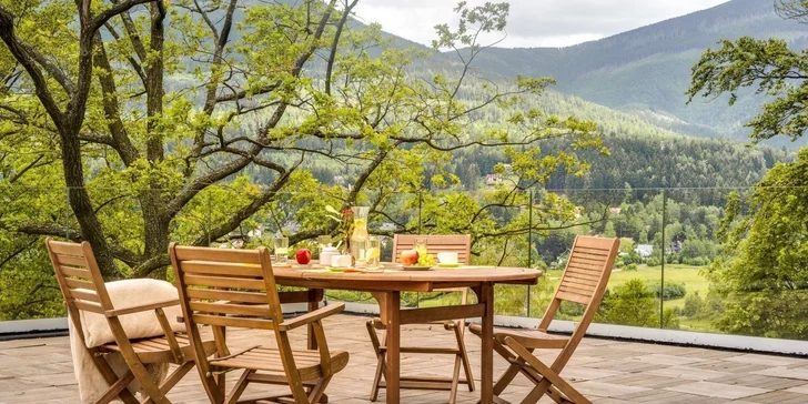Krásy poľských Krkonôš: hotel v bývalom hrade, jedlo a neobmedzený wellness