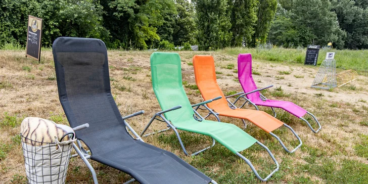 Pečená domáca klobása a pivo, radler alebo Kofola