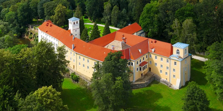 Romantika na zámku: neobmedzený vstup do wellness, polpenzia, koncerty