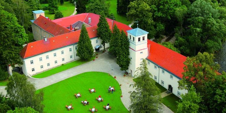 Romantika na zámku: neobmedzený vstup do wellness, polpenzia, koncerty