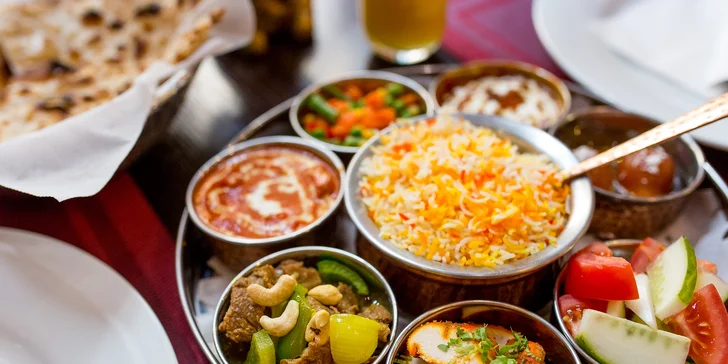 Vychutnajte si vo dvojici chutný vegetariánsky alebo Taj Mahal tanier