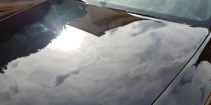 Aplikácia nano keramickej ochrany na lak vozidla